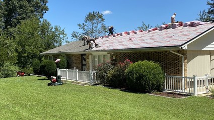 Lyles Veteran Receives New Roof Lewis County Herald